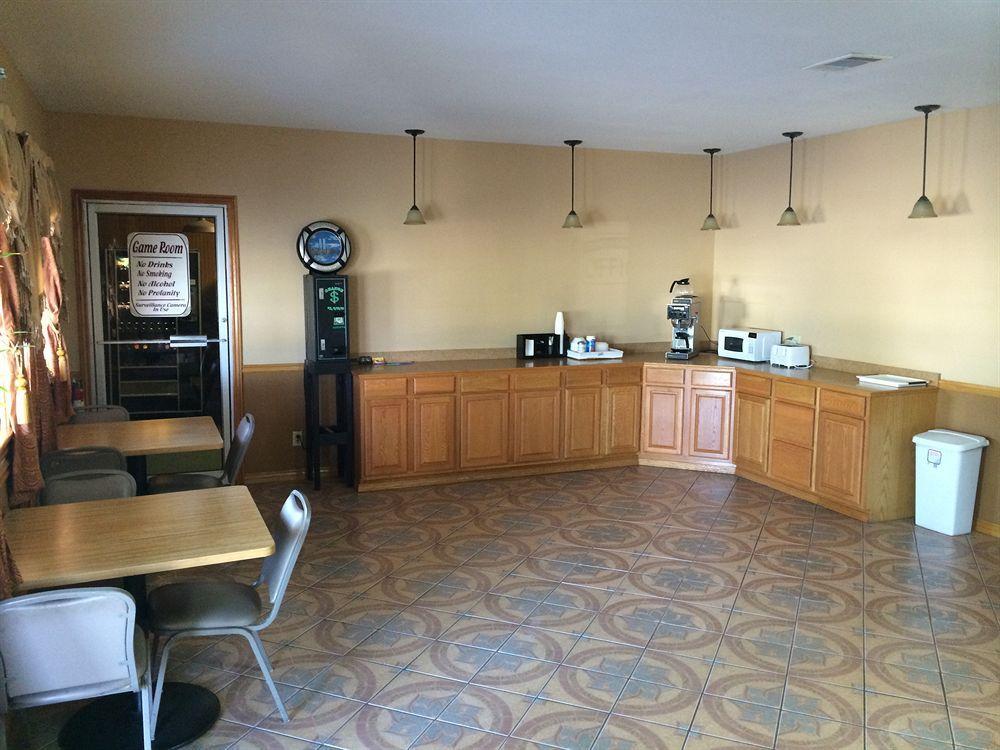 Rodeway Inn Broken Bow-Hochatown Экстерьер фото